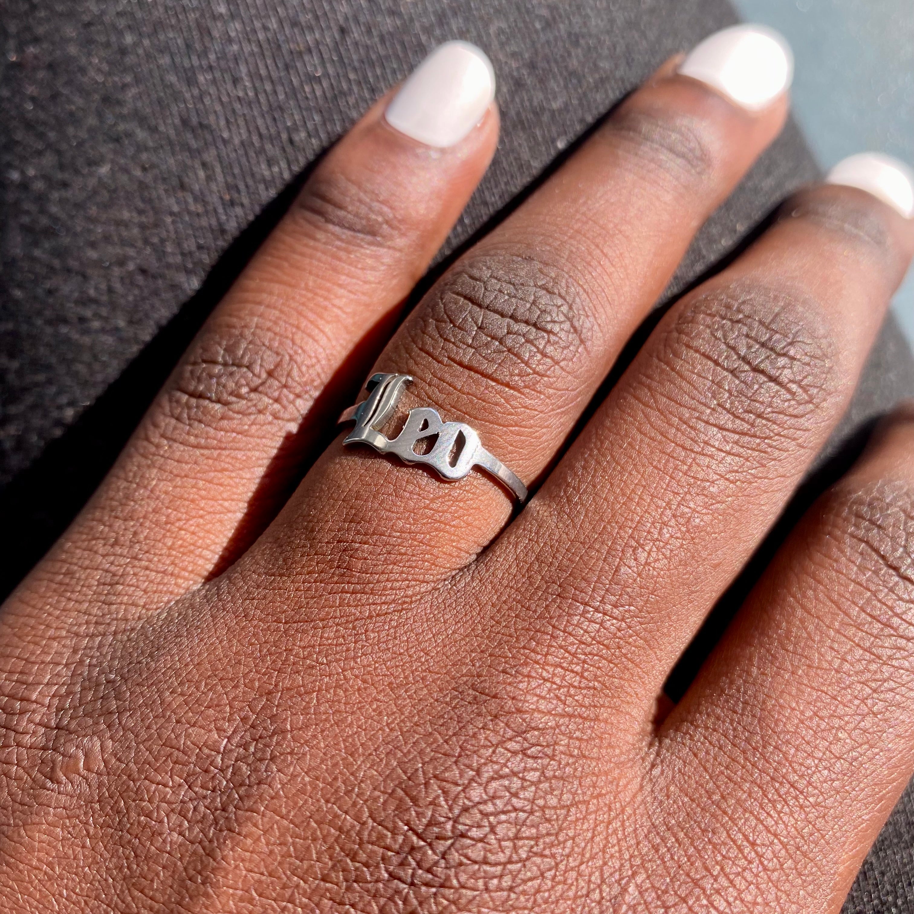 Leo Ring